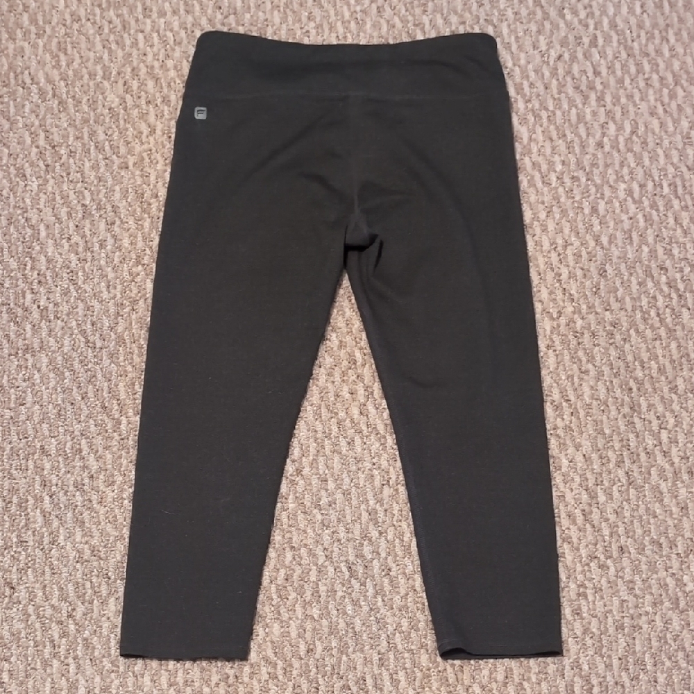 Fabletics Women's Small Black Leggings Cropped
